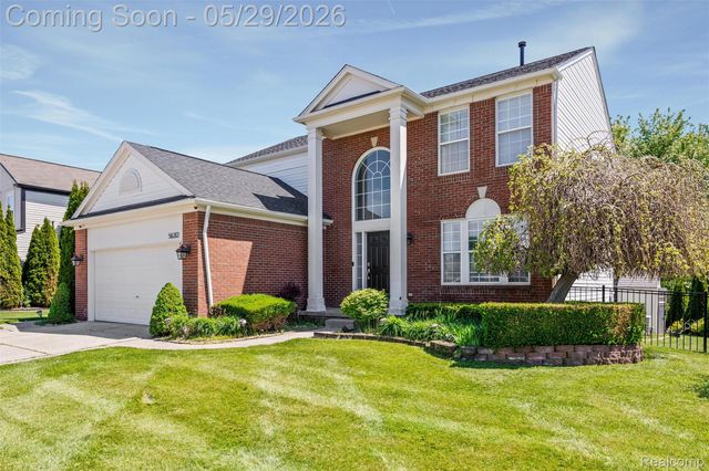 56312 Oasis Drive, Macomb Township, MI 48042