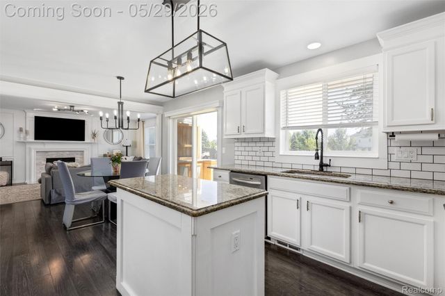 56312 Oasis Drive, Macomb Township, MI 48042