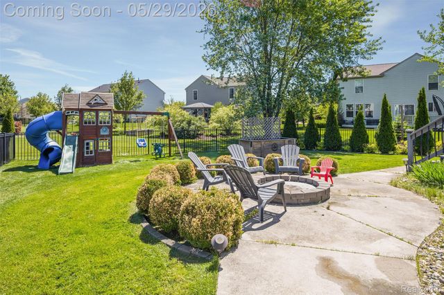 56312 Oasis Drive, Macomb Township, MI 48042