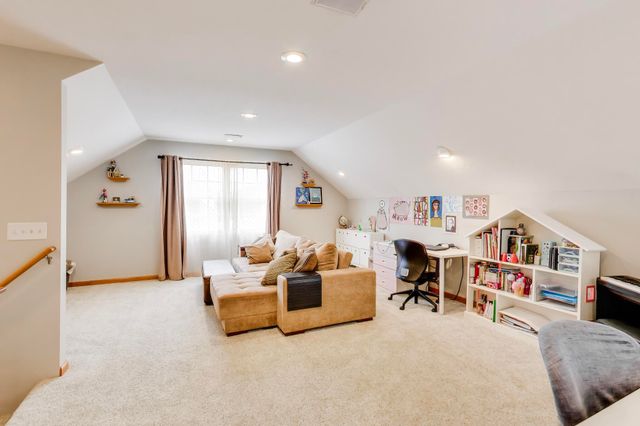 292 River Run Drive, Royalton Twp, MI 49085