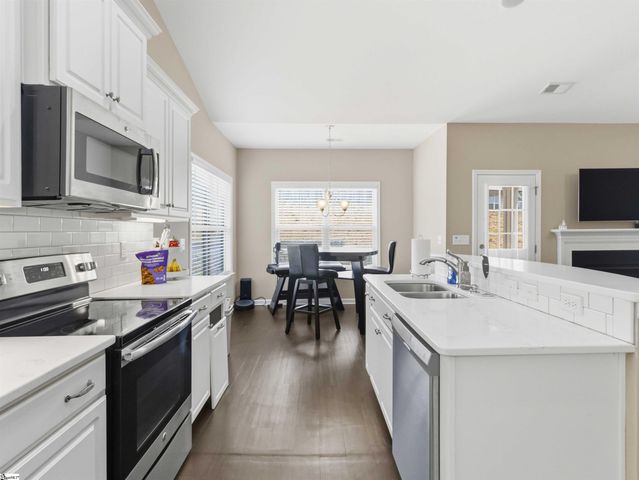 157 W Pyrenees Drive, Lyman, SC 29365