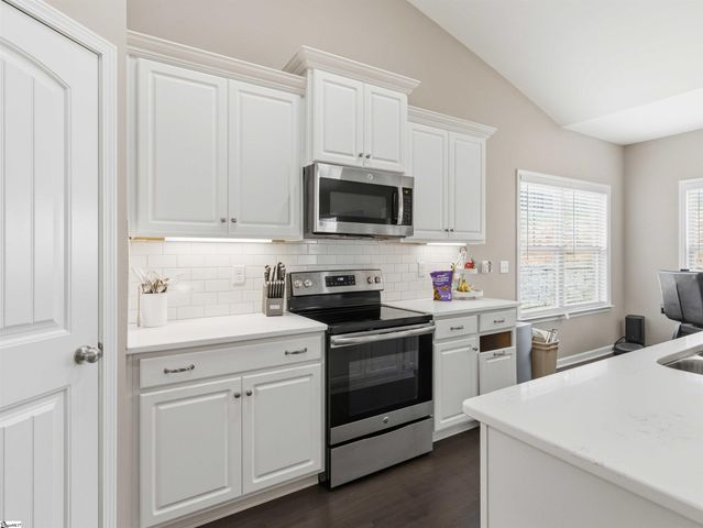 157 W Pyrenees Drive, Lyman, SC 29365