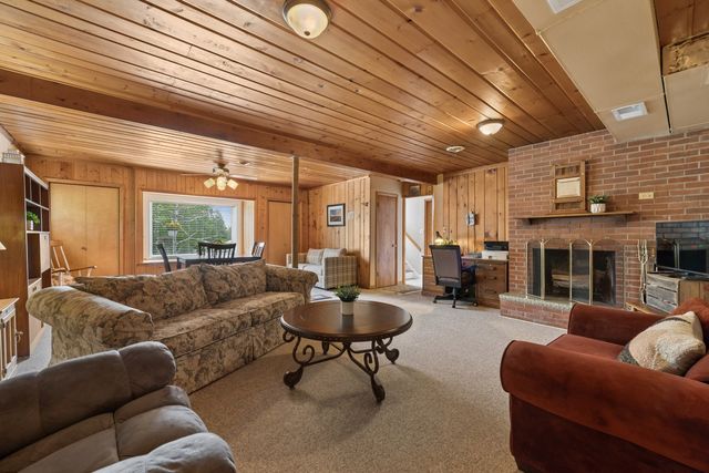 W6086 Water Tower Place, Walworth, WI 53184