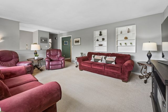 W6086 Water Tower Place, Walworth, WI 53184