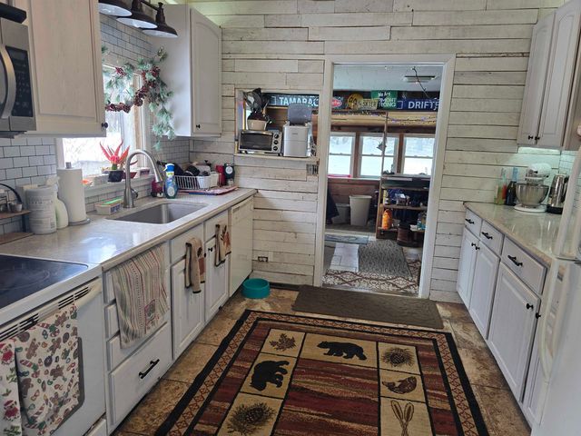 3148 Route 11, Londonderry, VT 05148