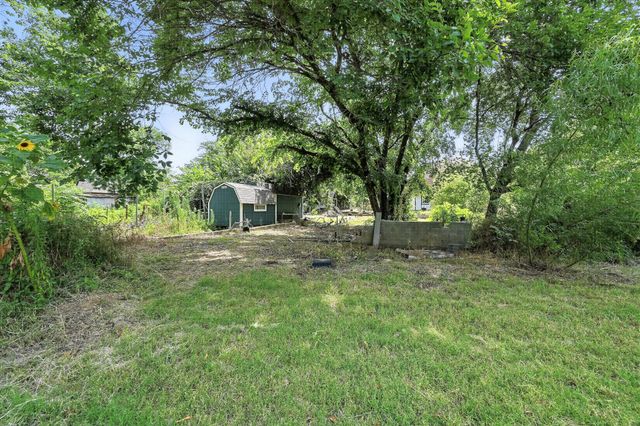 2609 Woodson Drive, Bedford, TX 76021
