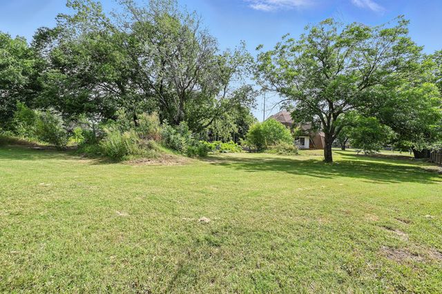 2609 Woodson Drive, Bedford, TX 76021