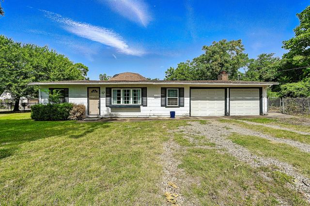 2609 Woodson Drive, Bedford, TX 76021