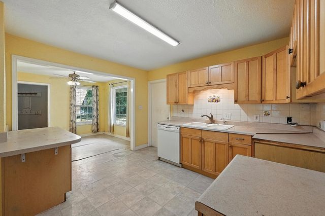 2609 Woodson Drive, Bedford, TX 76021