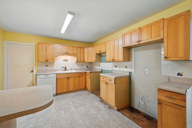 2609 Woodson Drive, Bedford, TX 76021