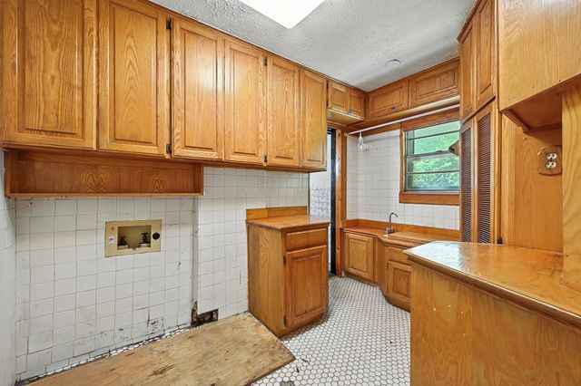 2609 Woodson Drive, Bedford, TX 76021