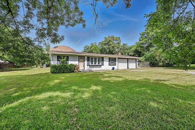 2609 Woodson Drive, Bedford, TX 76021