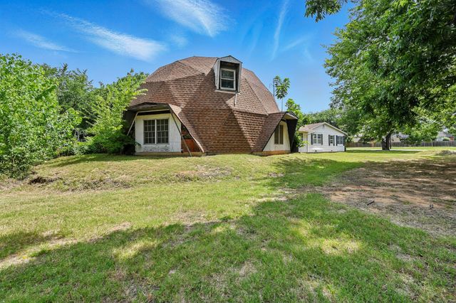 2609 Woodson Drive, Bedford, TX 76021