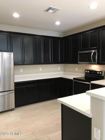 9338 S 34TH Drive, Laveen, AZ 85339