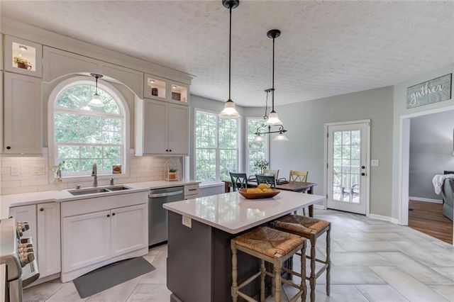 801 Towering Pine Trail, Lawrenceville, GA 30045