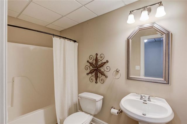 801 Towering Pine Trail, Lawrenceville, GA 30045