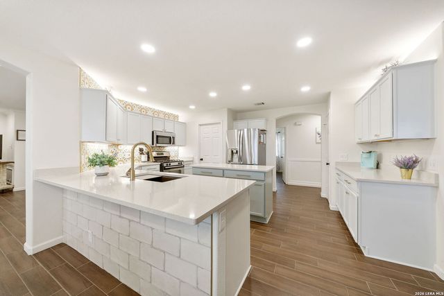 415 Cattle Ranch, San Antonio, TX 78245