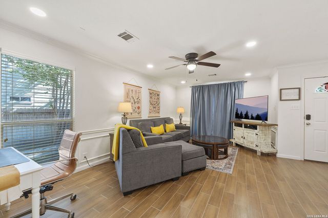 415 Cattle Ranch, San Antonio, TX 78245