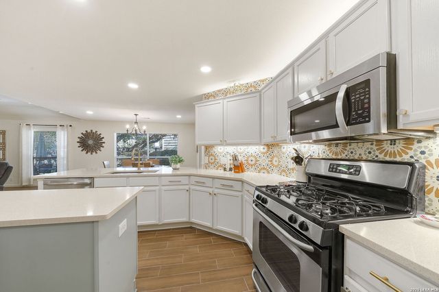 415 Cattle Ranch, San Antonio, TX 78245