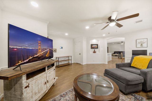 415 Cattle Ranch, San Antonio, TX 78245