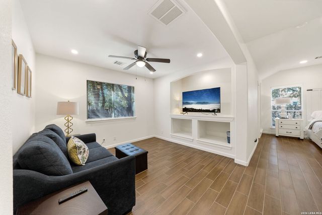 415 Cattle Ranch, San Antonio, TX 78245