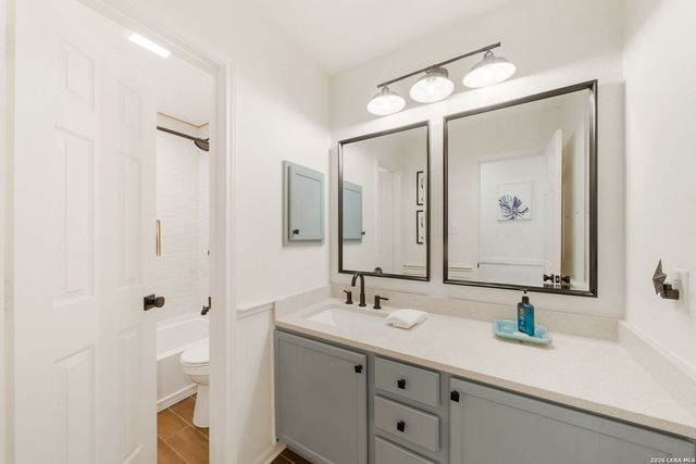 415 Cattle Ranch, San Antonio, TX 78245