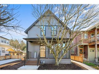 4234 Se YAMHILL St, Portland, OR 97215