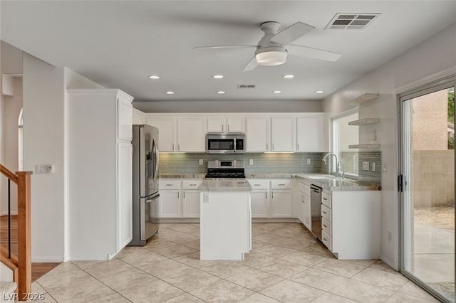 10424 Trailing Dalea Avenue, Las Vegas, NV 89135