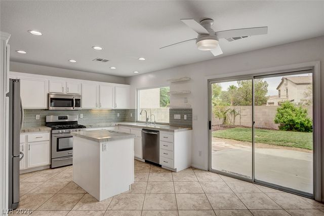 10424 Trailing Dalea Avenue, Las Vegas, NV 89135