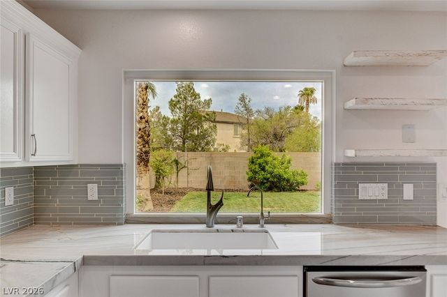 10424 Trailing Dalea Avenue, Las Vegas, NV 89135