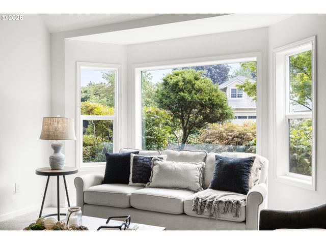 11587 Sw SHEFFIELD Cir, Portland, OR 97223