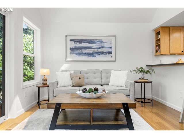 11587 Sw SHEFFIELD Cir, Portland, OR 97223