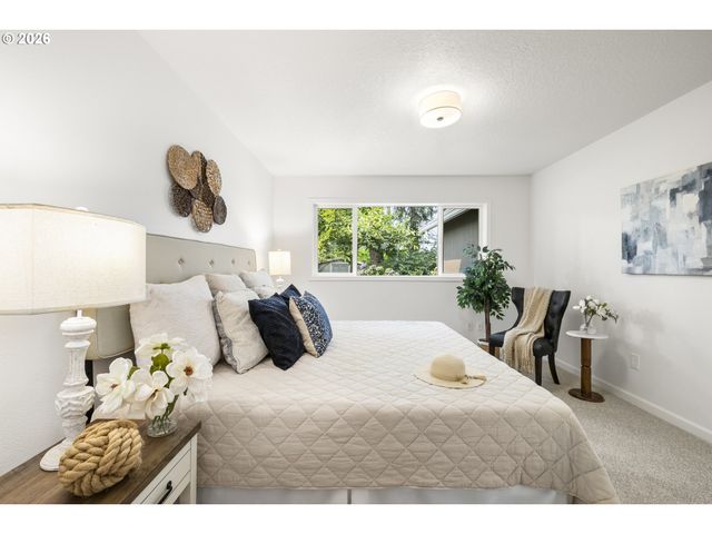 11587 Sw SHEFFIELD Cir, Portland, OR 97223