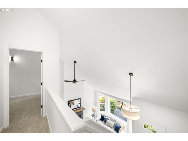 11587 Sw SHEFFIELD Cir, Portland, OR 97223