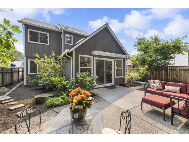 11587 Sw SHEFFIELD Cir, Portland, OR 97223