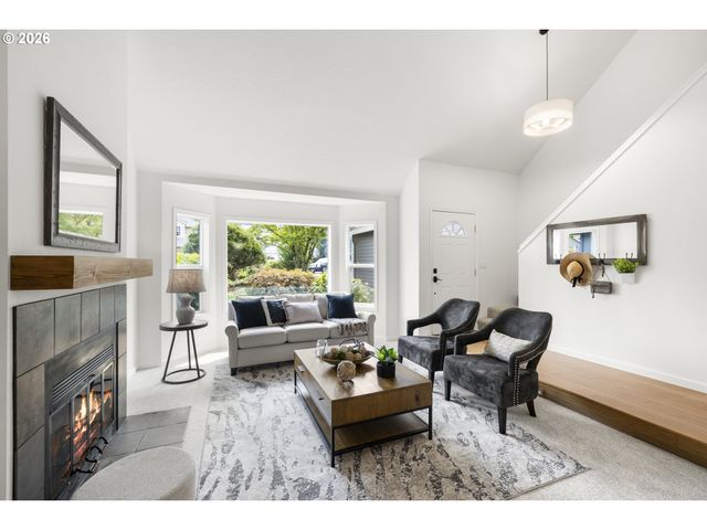 11587 Sw SHEFFIELD Cir, Portland, OR 97223