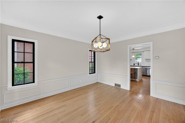 2561 Charney Road, University Heights, OH 44118