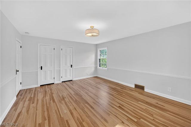 2561 Charney Road, University Heights, OH 44118