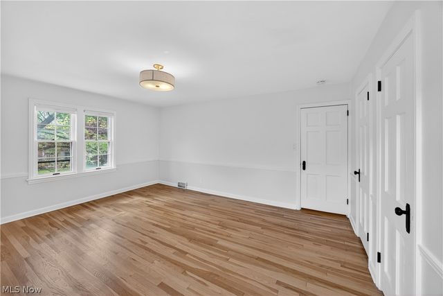 2561 Charney Road, University Heights, OH 44118