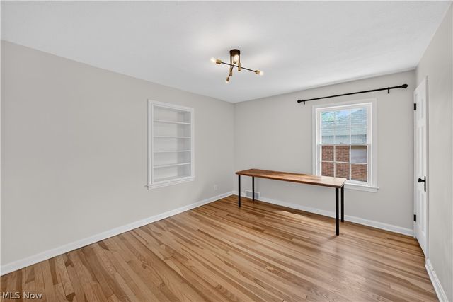 2561 Charney Road, University Heights, OH 44118
