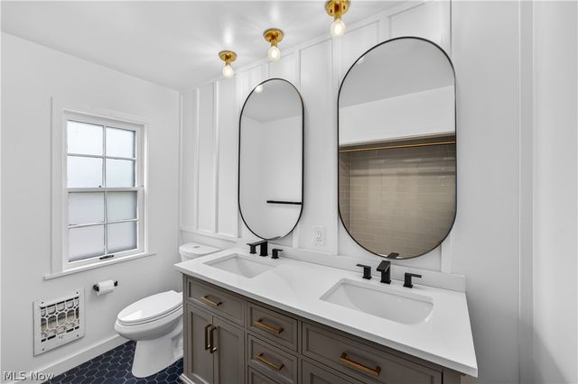 2561 Charney Road, University Heights, OH 44118