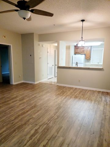 1221 Tidewater Dr. Unit 313, North Myrtle Beach, SC 29582