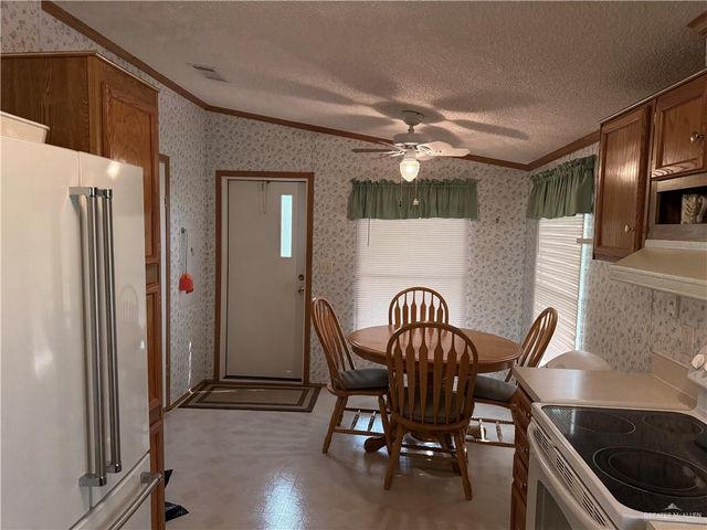 1306 Tropical Circle Drive 20, Mission, TX 78572