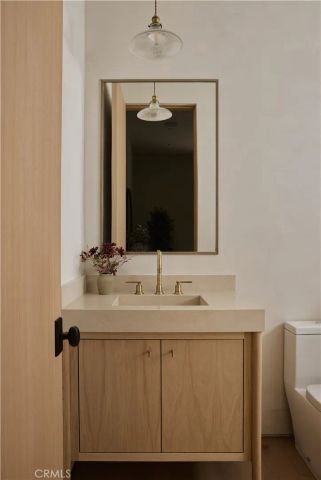 11741 La Maida, Valley Village, CA 91607