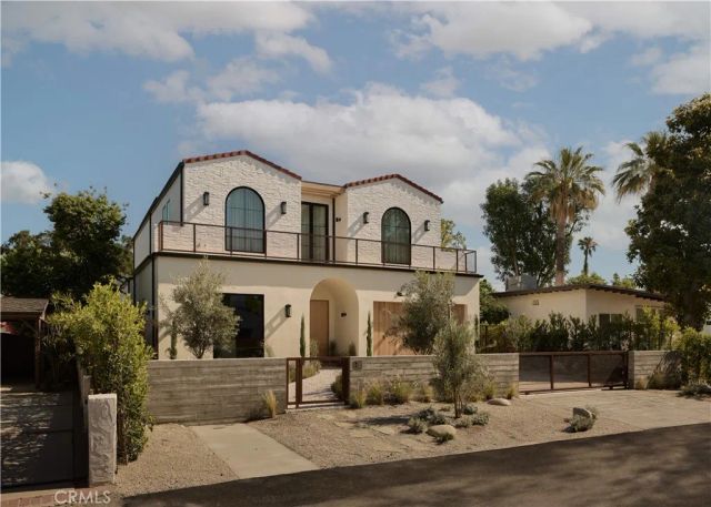 11741 La Maida, Valley Village, CA 91607