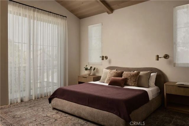 11741 La Maida, Valley Village, CA 91607
