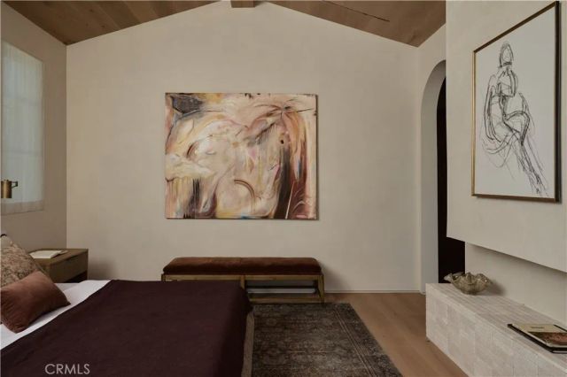 11741 La Maida, Valley Village, CA 91607