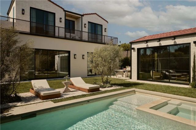 11741 La Maida, Valley Village, CA 91607