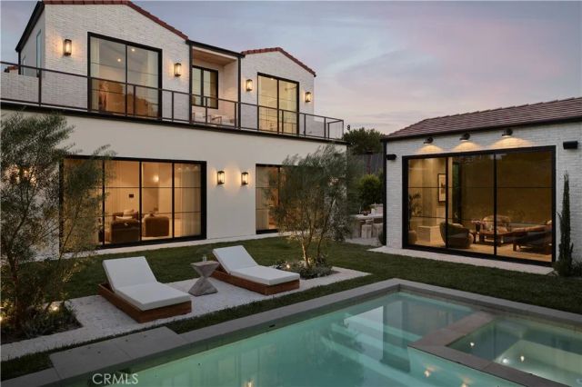 11741 La Maida, Valley Village, CA 91607