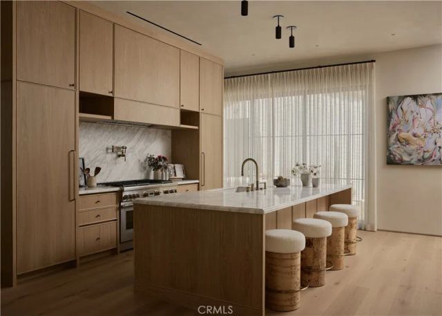 11741 La Maida, Valley Village, CA 91607